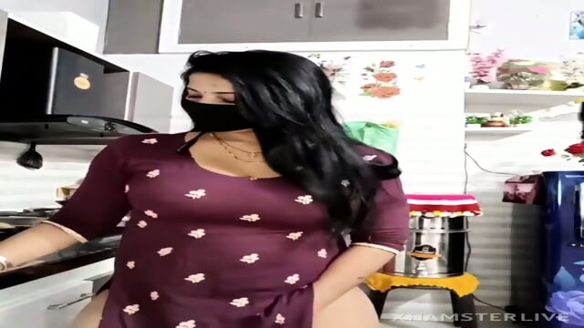 Most beautiful bhabhi showing her beautiful nude boobs and masturbating