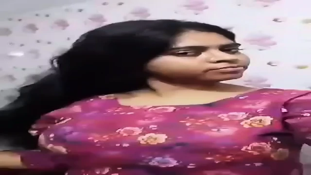 Surprise nude show of Bengali chubby girlfriend