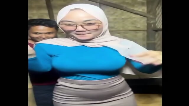 Bokep Indo Tante Tobrut Ngewe Ponakan