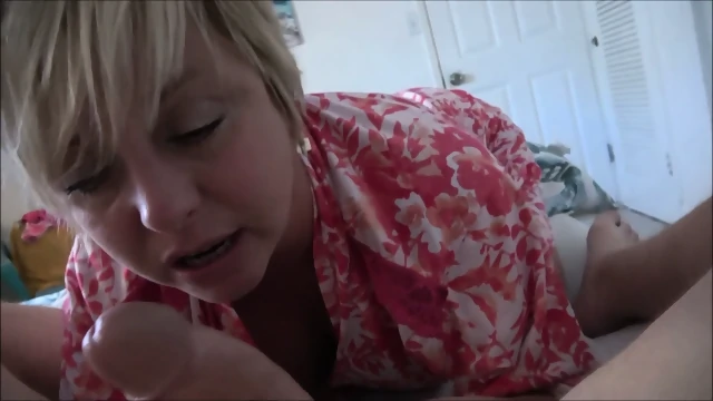 Momcomesfirst 21 08 17 brianna beach introduction to manhood mp4