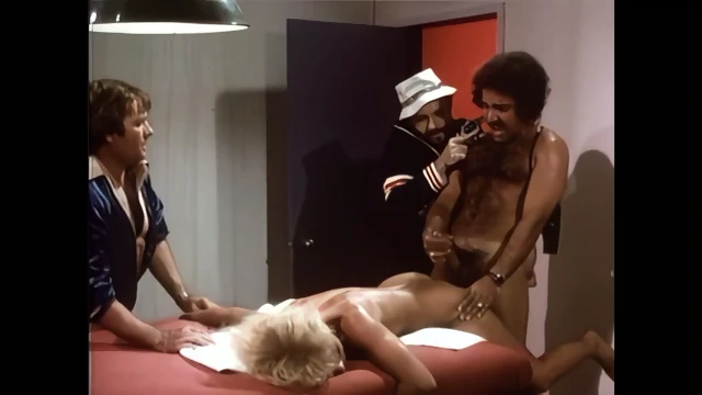 Amanda By Night (1981)