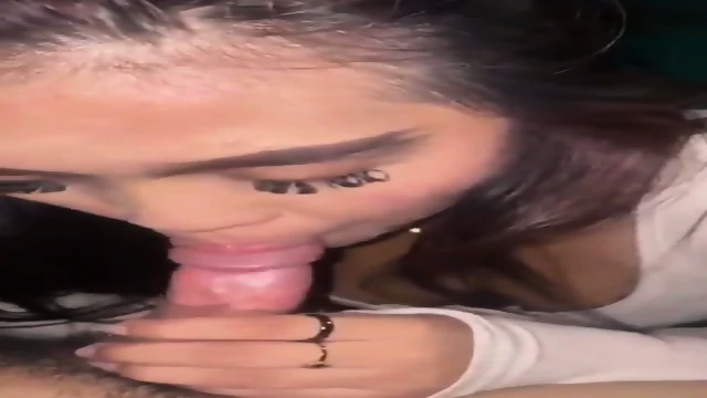 Rika Cantik Karaoke