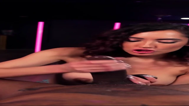 Chole Amour Blowjob