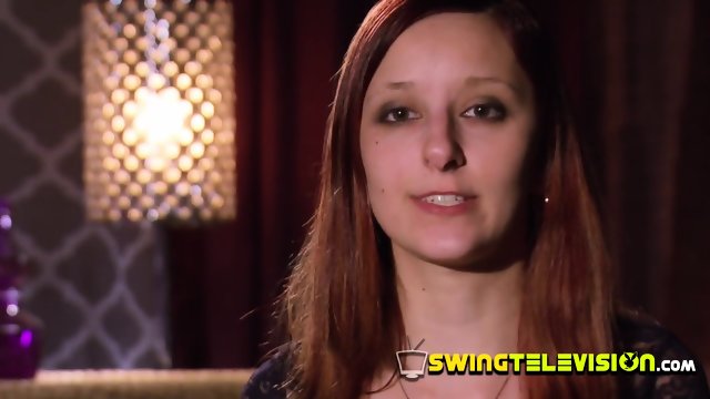 Sensitive swing wife manages to overcome her fear of meeting others