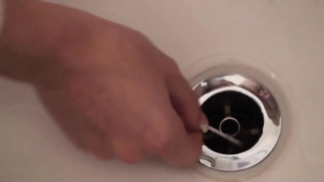 Femdom Girls humiliate slaves in bath