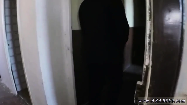 Arab iraqi 21 yr old refugee in my hotel room for sex