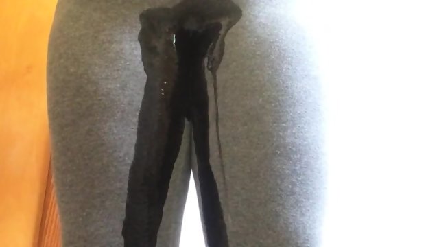 Urination an excellent insert in my limited dreary tights 1