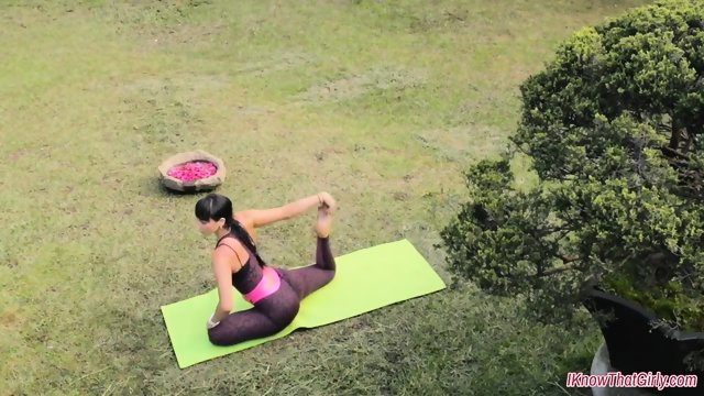 Yes!!! fitness hot ASS hot CAMELTOE 69