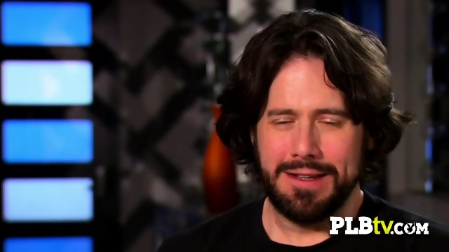 Normal everyday couples who want to spice up their sex lifestyle and enjoy something unforgettable