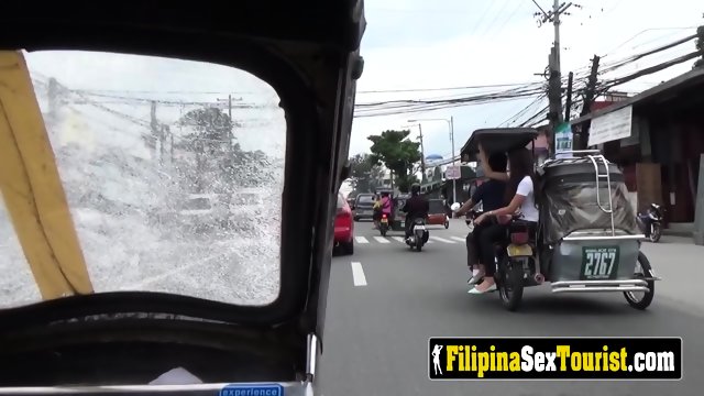 Cute Asian with nice full lips, both pairs, shows this lucky passerby how to use a wet, hot, pussy