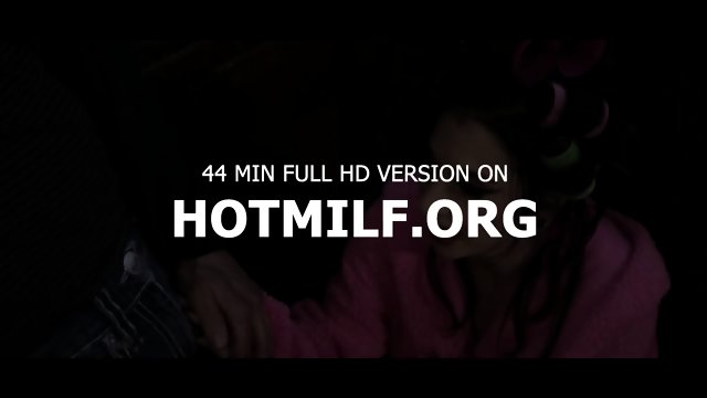 Skinny Milf Stepmom Try Surprise Cumshot From Son