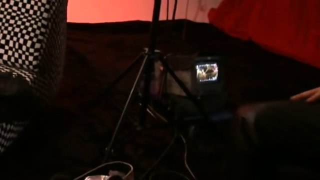 Der Pornopraktikant - Reverse Gangbang