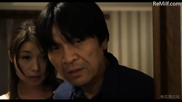 Asian Japanese hubby let 2 worker to fuck his wife while he watched on side