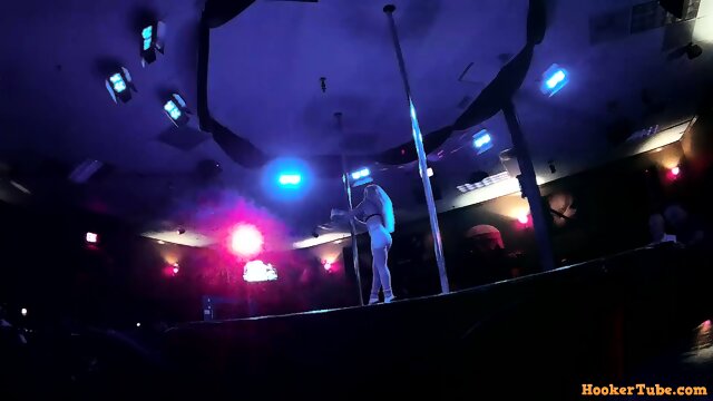 Sexy Frozen Princess Pole Dance