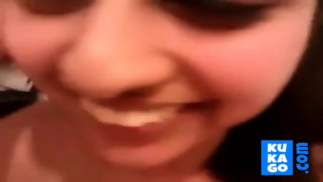 Amateur Indian sucks her white boyfriend s cock