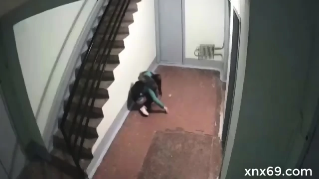 Czech girls get caught pulling their pants