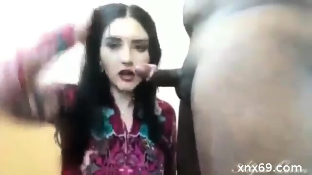 Sexy Teen giving Hot Blowjob to BF