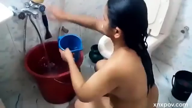 desi chubby shower