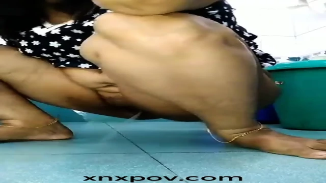 Beautiful indian girl hot cock sucking