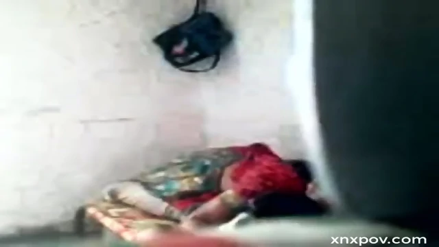 Desi bhabhi fucked by her devar secretly at home