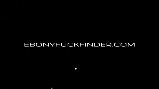 Bulgarian lifeguard fucking PAWG tourist in Sunny beach