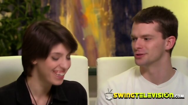 Two hot nurses are sucking a big cock in a wild swinger orgy!