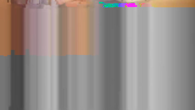 Hairy teen squirting