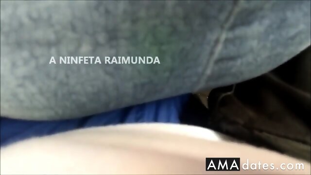 Gozada gostosa atras da morena no show