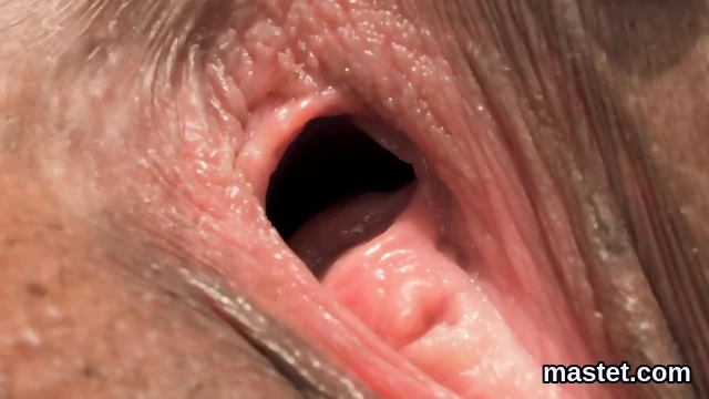 Flirty czech girl opens up her narrow pussy to the bizarre