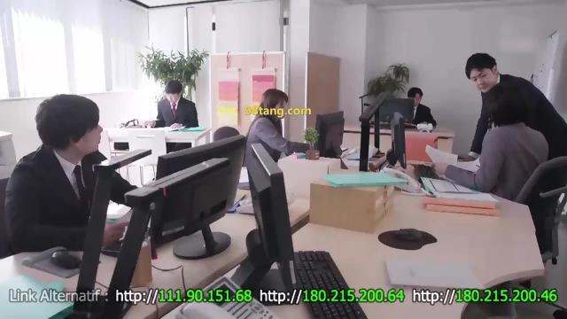 Cewek Cantik Kantoran Tanpa Bra 1-1