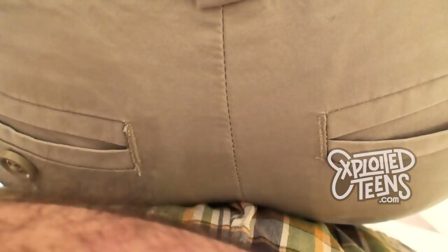 Thick teen with a fat ass and big tittys gives head