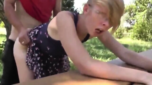 My best friend likes outdoor fuck