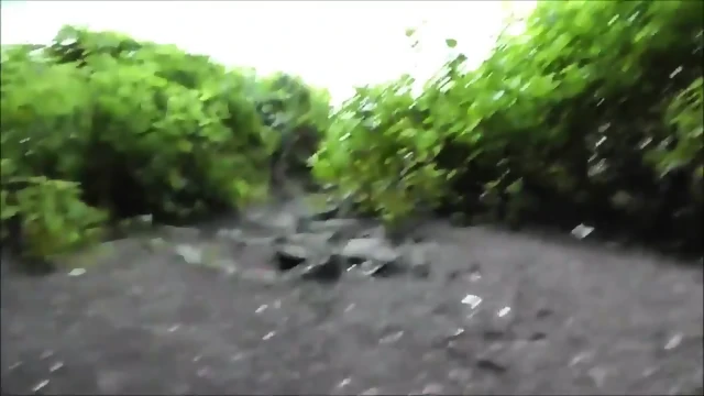 Meine beste Freundin lieÃ mich im Park Sperma in ihre Muschi spritzen