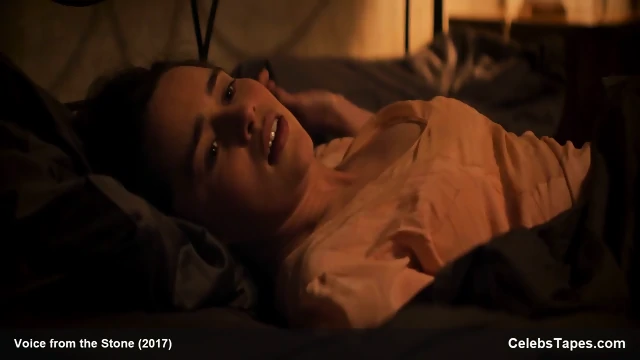 Emilia Clarke sex scenes