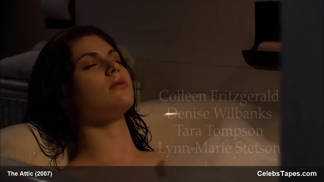 Alexandra Daddario side boobs