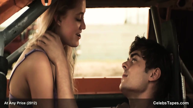 aika Monroe sex scene