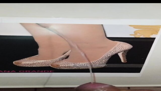 Tribute Cum Ariana Grande (feet)