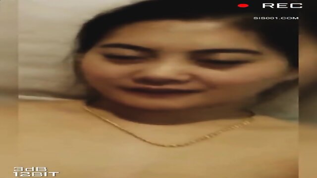 Eyeglasses shop with thick eyebrows and big eyes