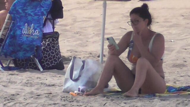 2022 Bikini Beach girls videos vol-1100