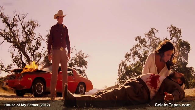 Genesis Rodriguez sexy ass