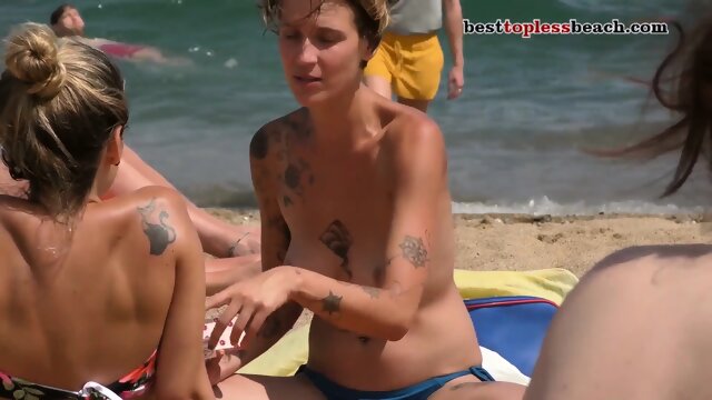 Superb woman Topless Beach Voyeur Public Nude nice boobs