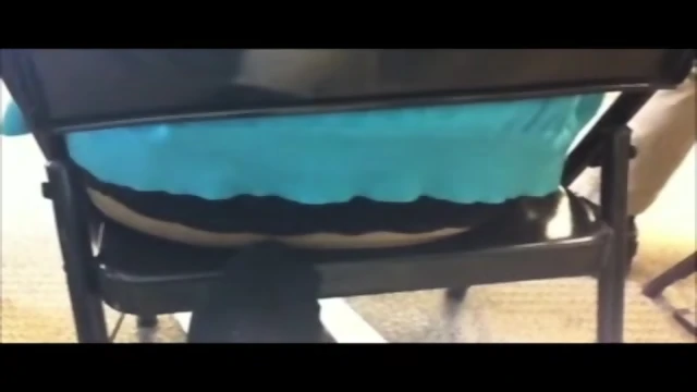 Touch in the asses of girls with foot 24 06 2016