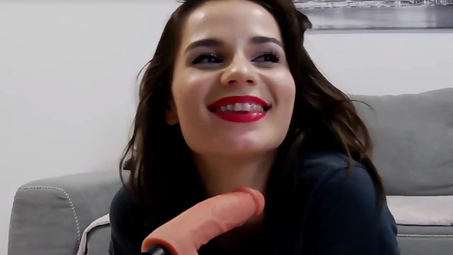 SPH  and footjob fetish model Helen Waldorf