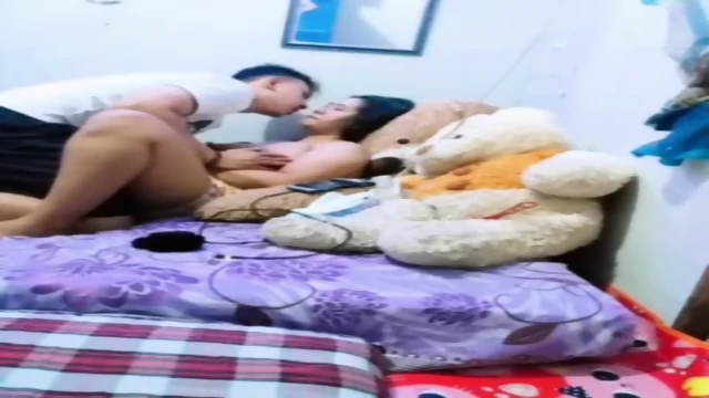 Foreplay Ala Tante Asti Widia Bersama Sang Suami