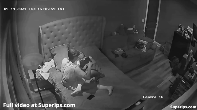 IPCAM – American college students fuck in uniform