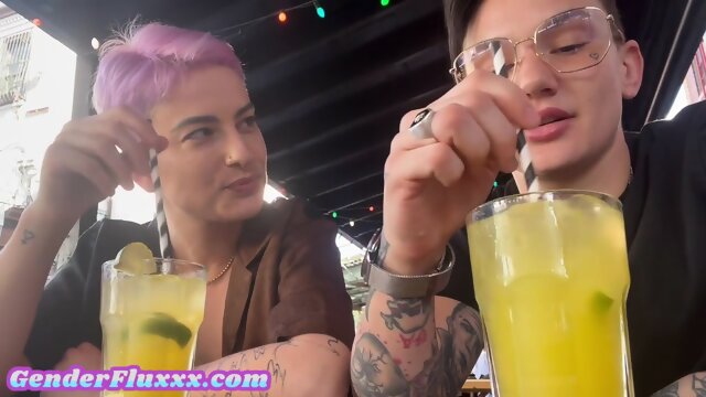 Amateur genderfluid in panties licks GFs muff at home