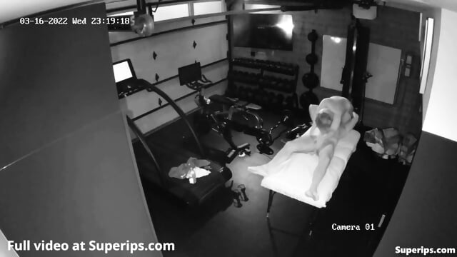 IPCAM – Rich British man gets a sex massage