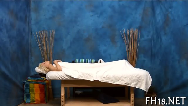 Erotic pussy thrashing