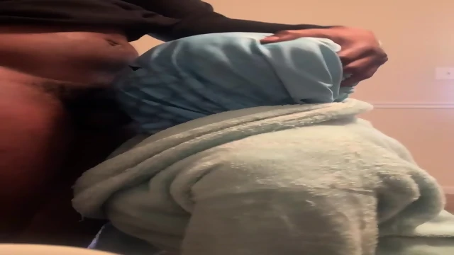 This is how you  supposed to fuck dese hoes throat