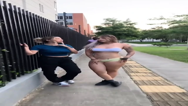 Colombian super slut shows her pussy